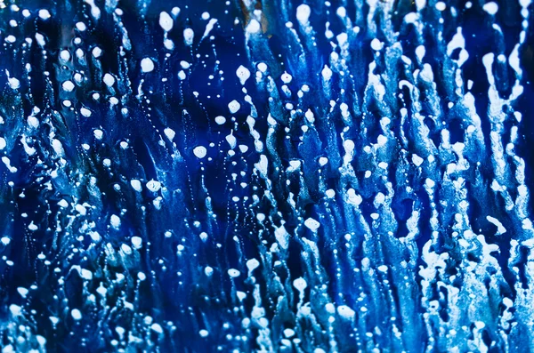 Tmavě modré pozadí s bílou bubliny — Stock fotografie