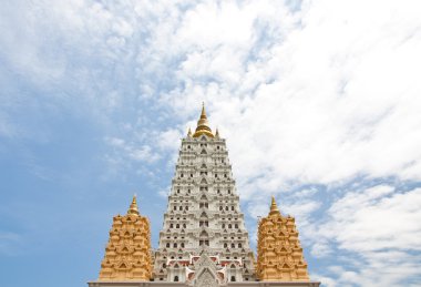 Beyaz buddhagaya pagoda