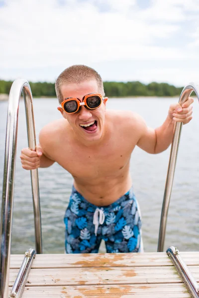 Joven nadador —  Fotos de Stock