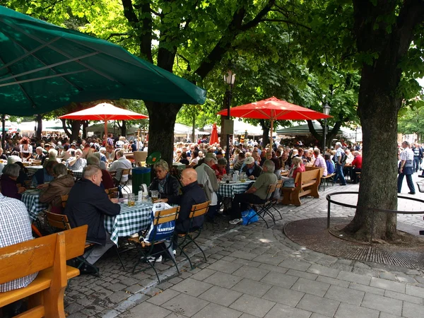 Utomhus restauranger München — Stockfoto