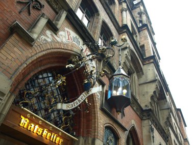 2011 - marienplatz, town hall - Münih Almanya