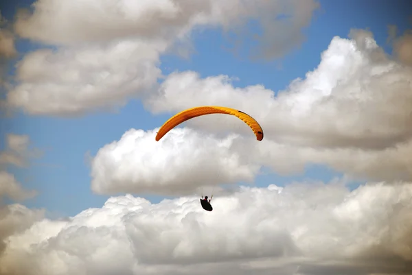 Exercício do céu Parapentes na Macedônia — Fotografia de Stock
