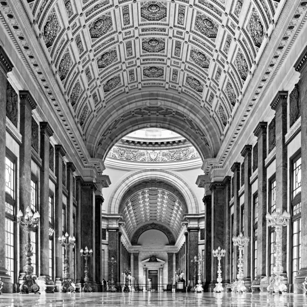 Binnen het Capitool gebouw in havana Rechtenvrije Stockfoto's