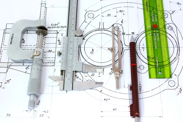 Mikrometer, bromsok, mekaniska penna, kompass och mall rul — Stockfoto