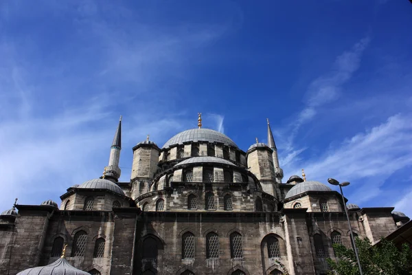 Μπροστινή πλευρά του το νέο Τζαμί Κωνσταντινούπολη — Φωτογραφία Αρχείου