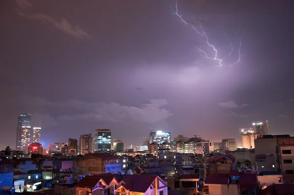 Lightning over Hanoi — Stock Photo, Image