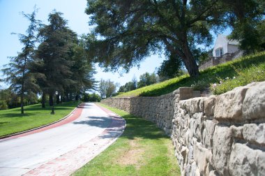 geleneksel İngiliz Bahçe taş duvar