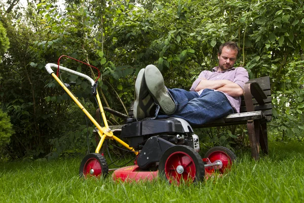 芝刈り機 nap ストック画像