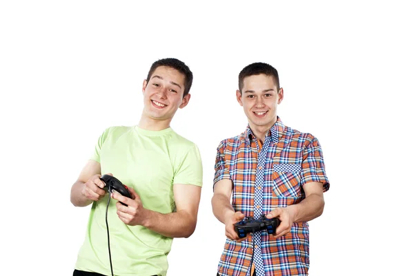 两个家伙在操纵杆上玩计算机游戏 — 图库照片