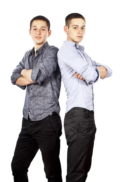 Zwei Jungs posieren isoliert — Stockfoto