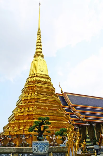 Vista de Wat Phra Kaeo, Bangkok . —  Fotos de Stock