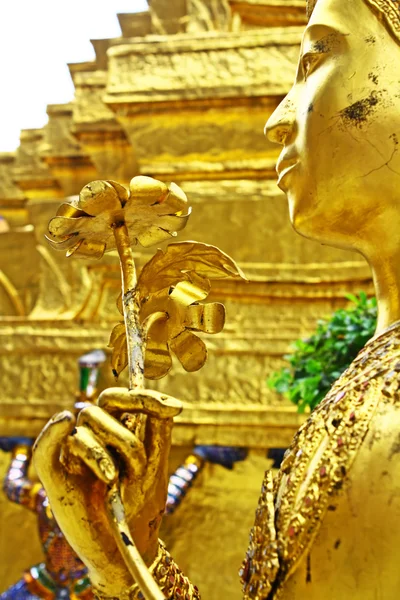 Las manos de la escultura tailandesa . —  Fotos de Stock