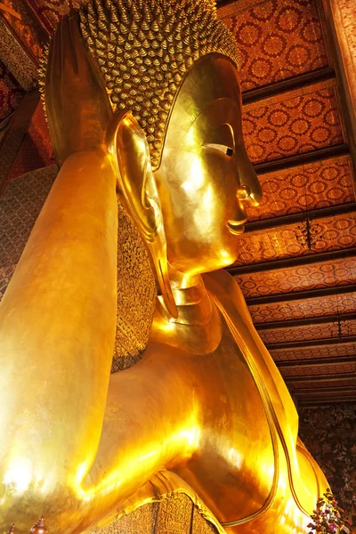 Reclinando Buda, Wat Pho, Bancoc — Fotografia de Stock