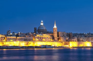 Valletta by night clipart