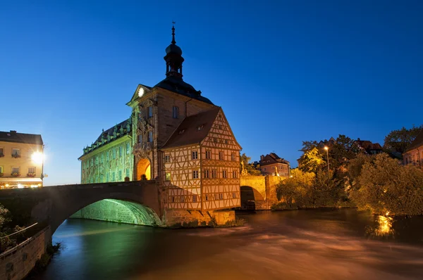 Radnice v Bambergu v noci. — Stock fotografie