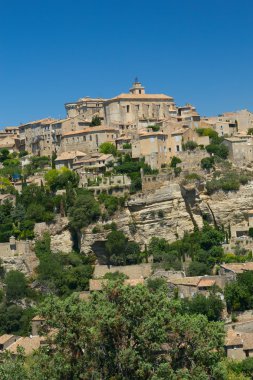 Gordes hiltop Köyü genel görünümü.