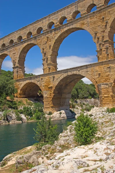 Algemeen beeld van de Pont du Gard (Frankrijk) — Stockfoto