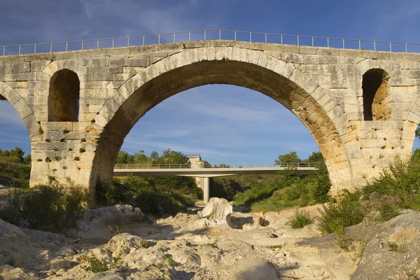 Pont julien (provence, Frankrijk) — Stockfoto