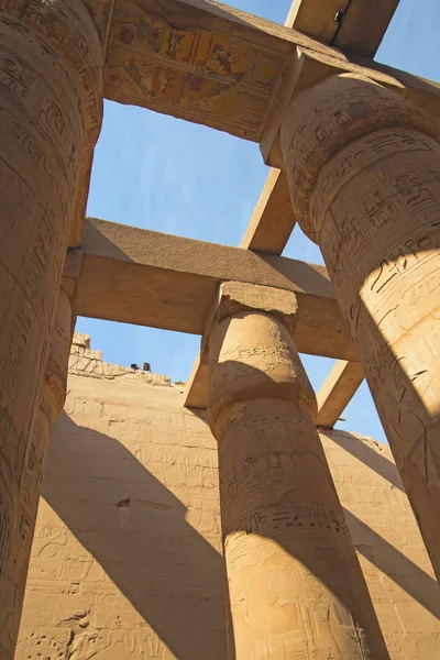 Sloupce chrámy v Karnaku (Egypt) — Stock fotografie