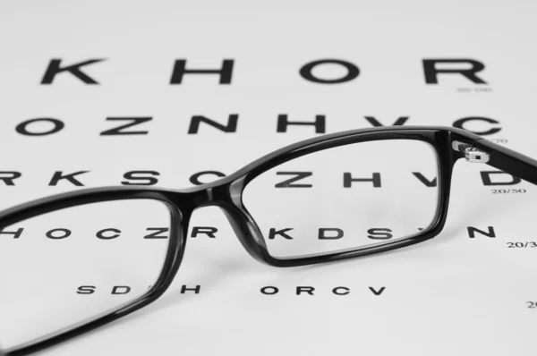 Gözlük ve göz grafik okuma — Stok fotoğraf