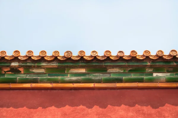 华丽的屋顶瓦片、 紫禁城、 北京 — 图库照片