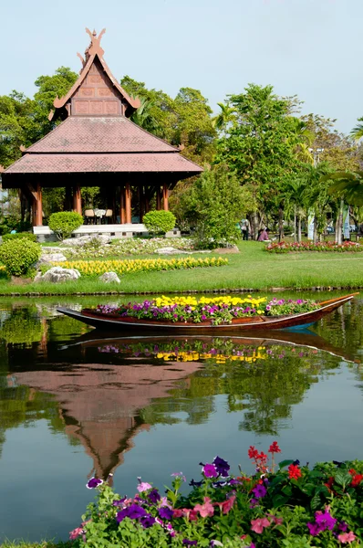 Прекрасный сад в Таиланде — стоковое фото