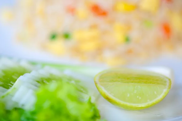 Makro smażony ryż tajski styl — Zdjęcie stockowe