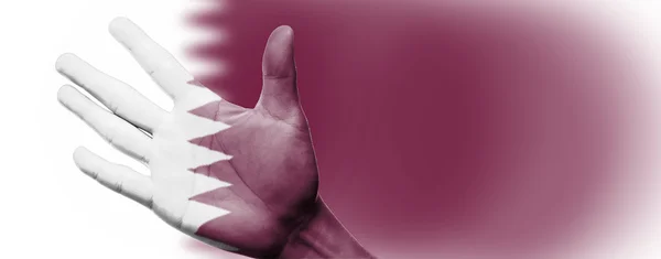 亚洲欢呼风扇与绘画卡塔尔国旗用你的手 — 图库照片