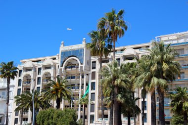 lüks otel Cannes croisette promenade üzerinde