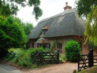 çiftlik evi katiyen bir thatched çatı
