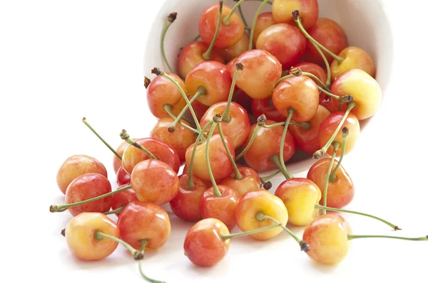 Sweet cherry in a white bowl — Stock Photo, Image