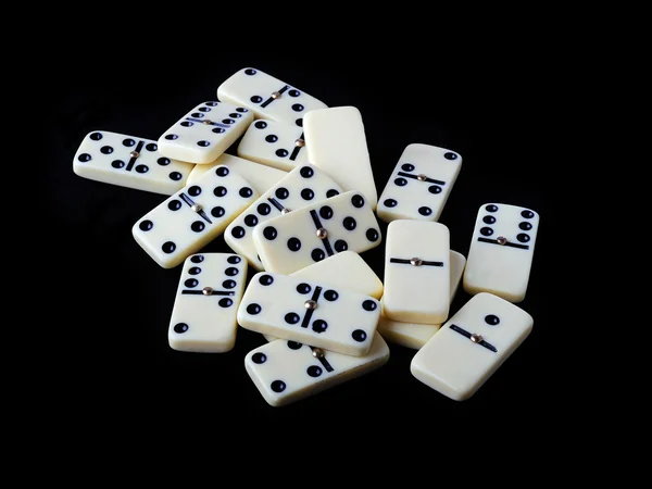 Domino izolovaných na černém pozadí — Stock fotografie