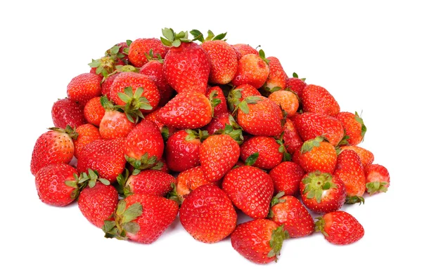 Aardbeien vruchten geïsoleerd op witte achtergrond — Stockfoto