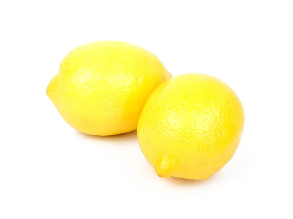 Limão isolado sobre fundo branco — Fotografia de Stock