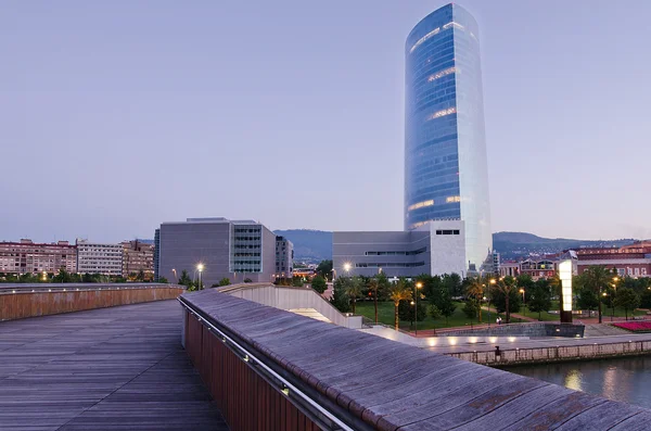 Bilbao vistas desde el puente de Deusto . — Foto de Stock