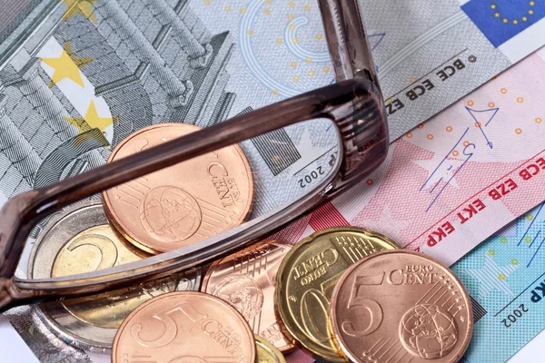 Euro coins and banknotes — Stock Photo, Image