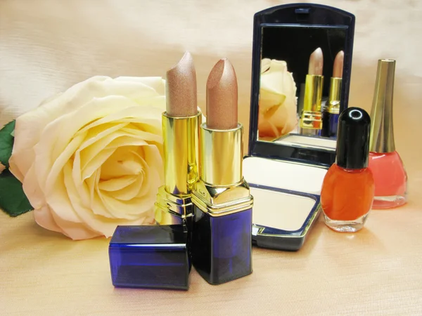 Set cosmético para maquillaje — Foto de Stock
