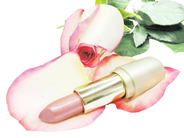 Rode lippenstift met roos op achtergrond — Stockfoto