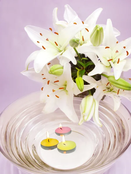 Spa gyertya virágok — Stock Fotó