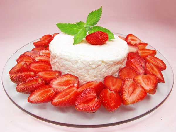 Erdbeerkuchen-Dessert — Stockfoto