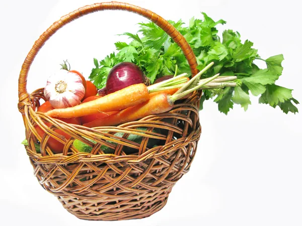 Koš plný zeleniny — Stock fotografie