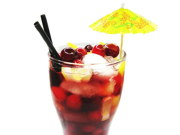 Fruit punch rouge cocktail boisson à la fraise — Photo