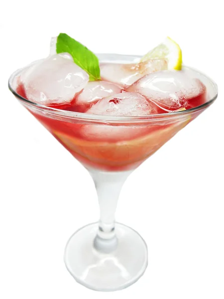 Bebidas de coquetel de soco de álcool com cereja — Fotografia de Stock