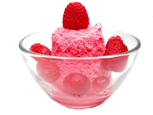 ピンク フルーツ アイス クリームとラズベリー — ストック写真
