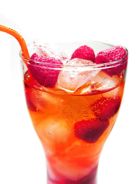 Boisson cocktail punch rouge aux fruits avec framboise — Photo