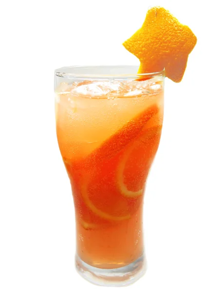 Meyve suyu soğuk içecek ile portakal — Stok fotoğraf
