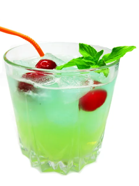Αλκοόλ μπλε και πράσινο κοκτέιλ ποτό με δυόσμο — Φωτογραφία Αρχείου