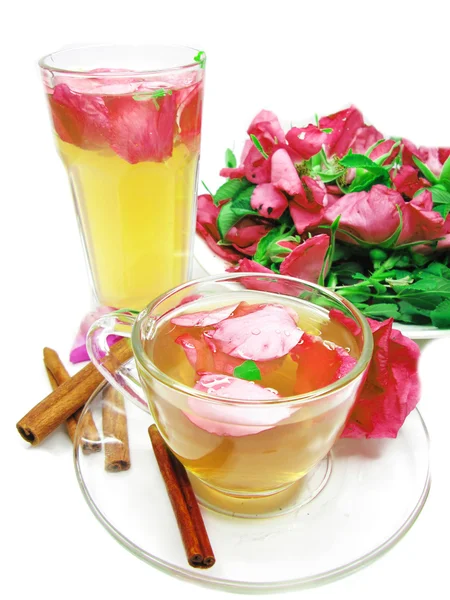 Punch cocktail thé boisson à la rose sauvage — Photo