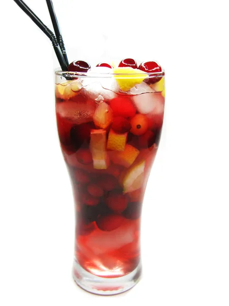 Bebida de cóctel ponche con fruta —  Fotos de Stock
