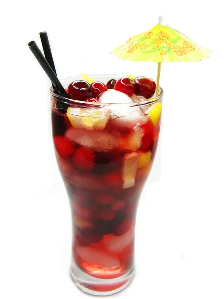 Děrování koktejl nápoj s ovocem — Stock fotografie